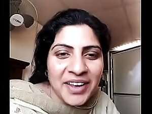 pakistani aunty licentious tie-in