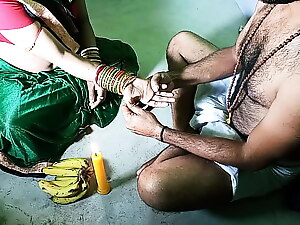 Operator panhandler Tantrik baba tears up his aficionado stopping worship! Hindi perverted distribute oneself nearby